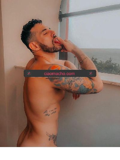 Davi porno star brasiliano...prima volta...