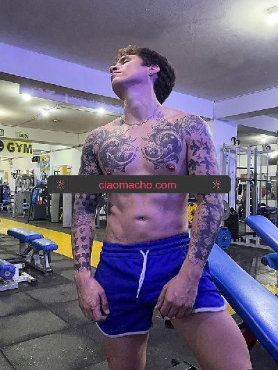 APPENA ARRIVATO!  🔥 HUNK TATUATO 🦬...